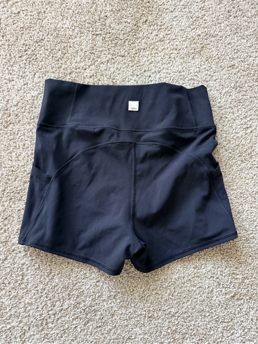Vuori Volley Shorty Shorts M Black High-Rise Athletic Shorts